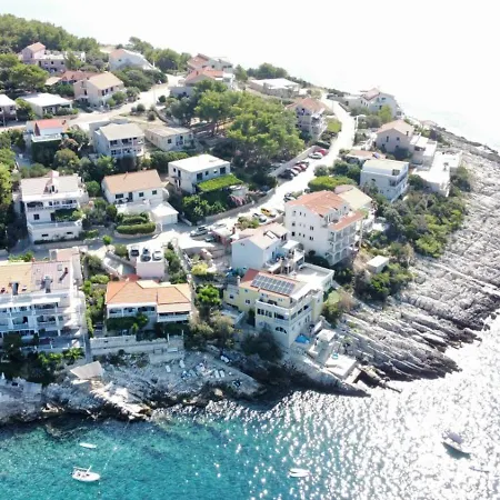 Meerblick Mit Traumterrasse