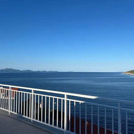 Meerblick Mit Traumterrasse ザヴァラティサ