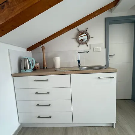 Meerblick Mit Traumterrasse * ザヴァラティサ