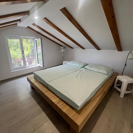 Meerblick Mit Traumterrasse Apartmán Zavalatica