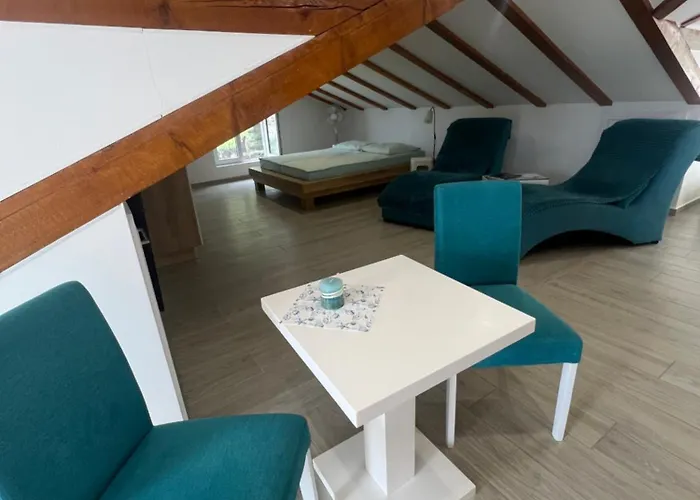 Meerblick Mit Traumterrasse *